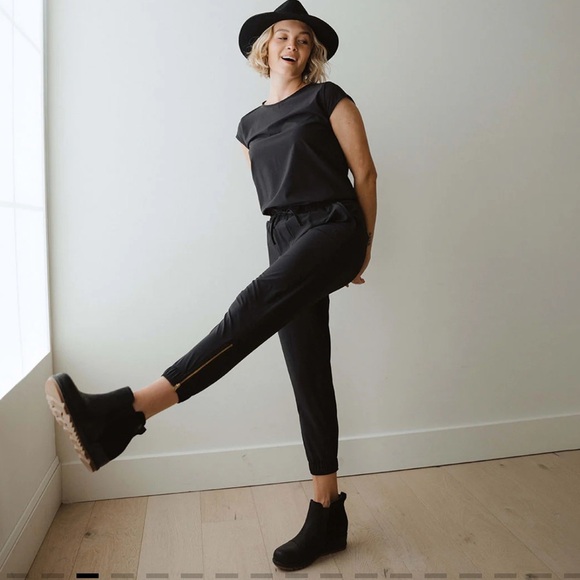 Albion BLACK JUMPSUIT size small missing drawstring - Picture 1 of 10